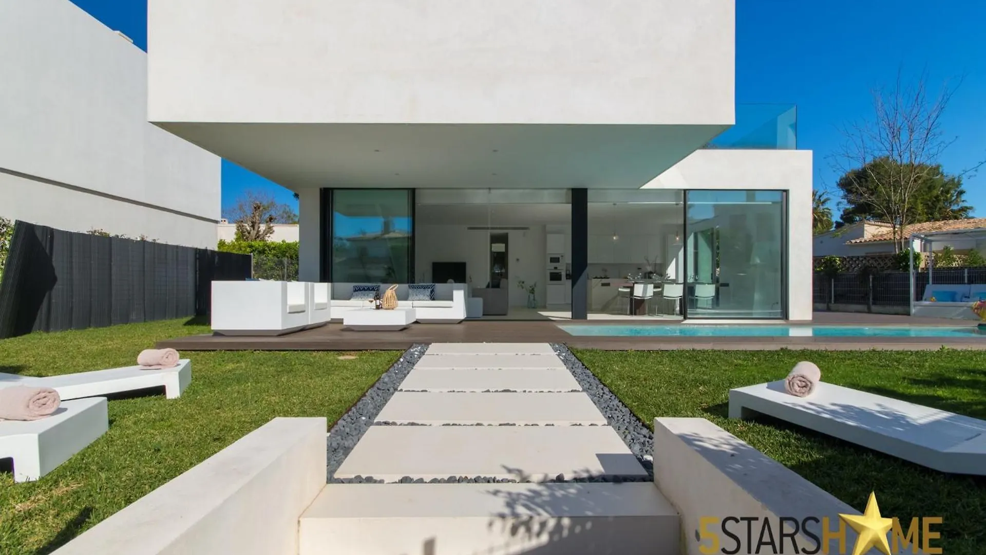 Villa, 180M To Sandy Beach Platja de Muro 0*,  Ισπανία